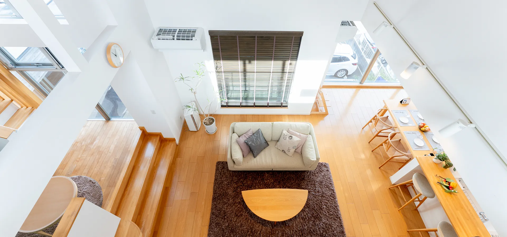 吹き抜けのある大空間リビングを体験してみませんか？